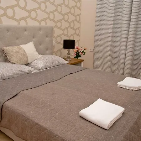 Kalvin Square River Side Danube Apartment